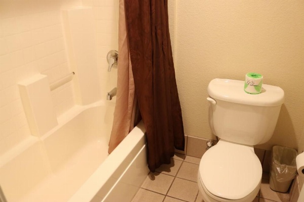 Historian Inn image 20